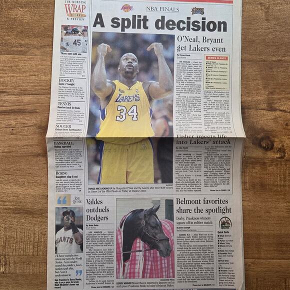 Los Angeles Lakers Other - Vtg 2001 Los Angeles Lakers San Gabriel Valley Newspaper